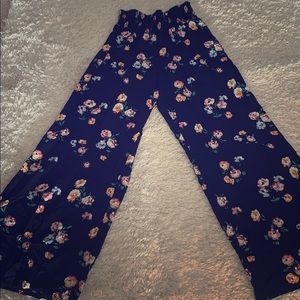 Abercrombie and Fitch xs floral pants